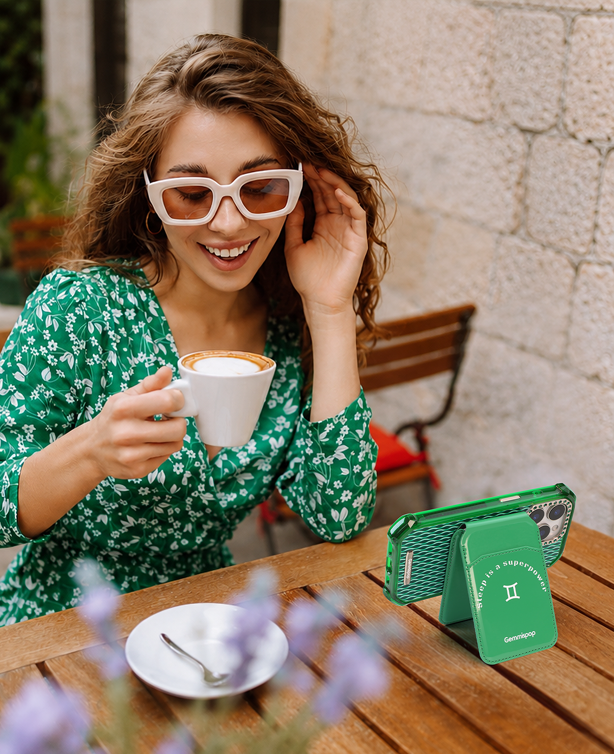 New Magnetic Stand Cardholder